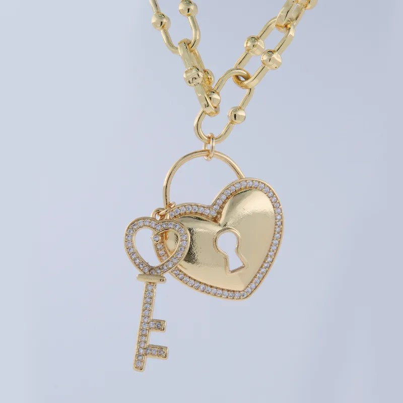 Golden Heart Pearl Chain Necklace with Lock & Key Pendant – 18K Gold Plated