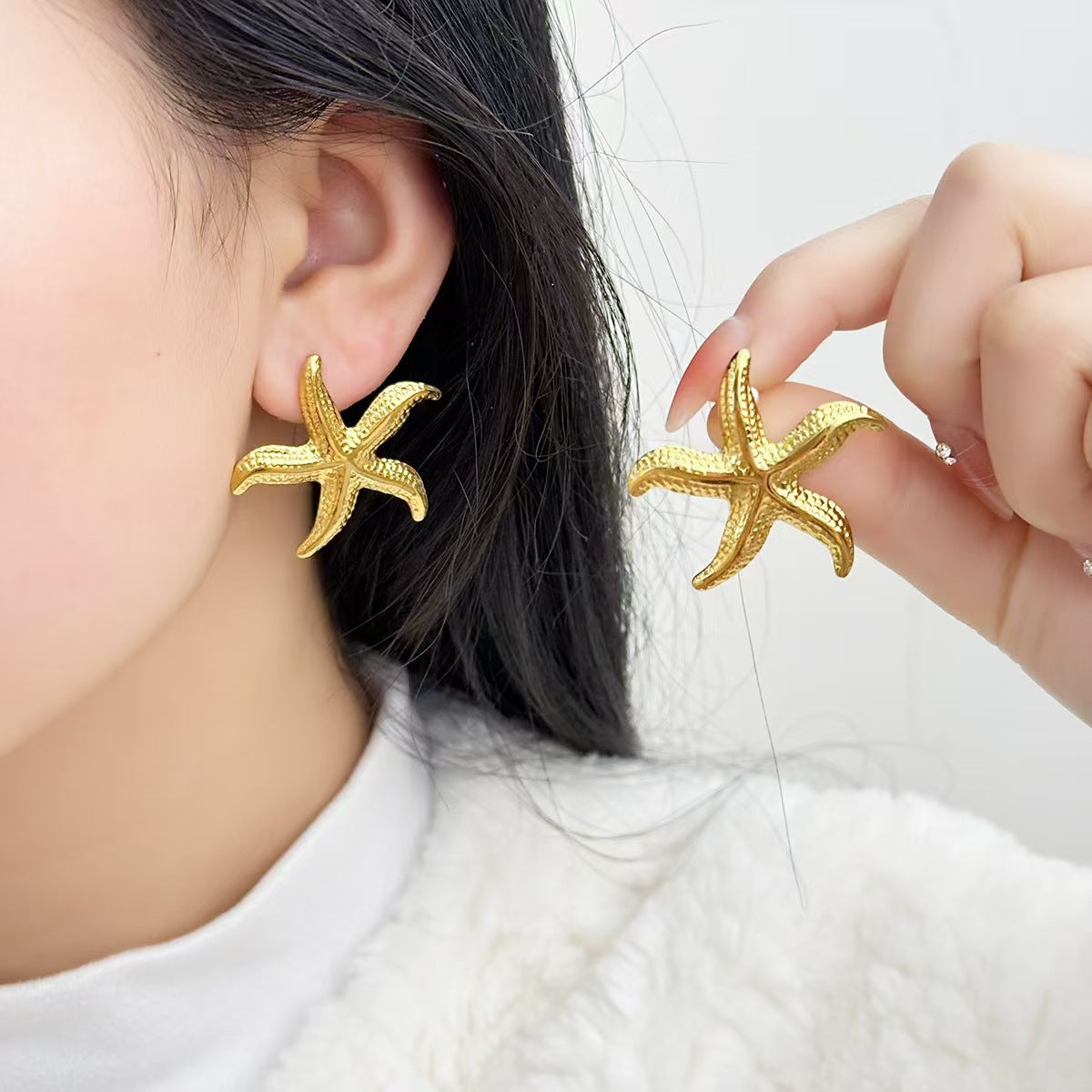 Golden Starfish Jewelry Set – 18K Gold Plated Beach-Inspired Necklace & Earrings
